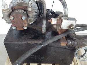 Thumbnail image of Occo Coolers Ltd Hydraulic Oil Cooling Unit & Electrodrives Ltd D90L Pump  Lab