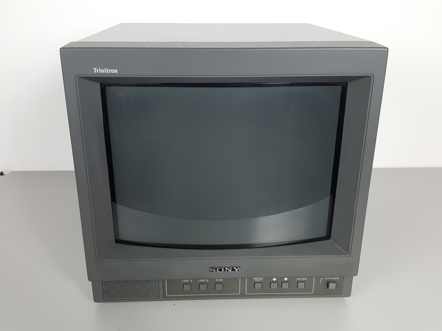 Image of SONY 13" Trinitron Colour Video CRT  Monitor. Model no. PVM-14N6E 