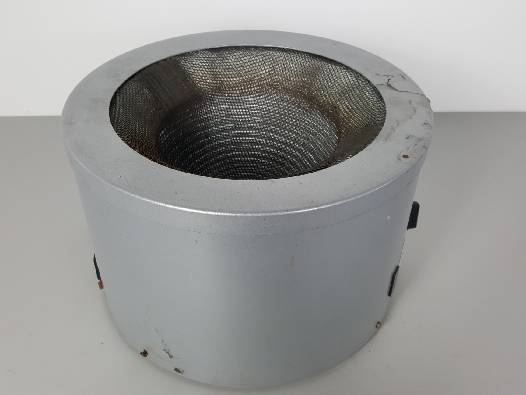 Image of Fisher Scientific Electrothermal Heating Mantle Cat no. FB68925 Lab