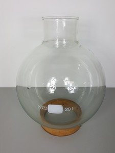 Thumbnail image of Duran Schott 20L Narrow Neck Round Bottom Flask Item no: DU217219101 Lab