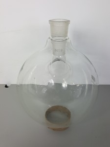 Thumbnail image of Borosil 5000ml Three-Vertical Neck Round Bottom Glass Flask No. 4260 Lab