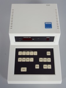 Thumbnail image of Carl Zeiss Bedienpult MC100 Microscope Camera Controller Lab + Case