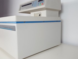 Thumbnail image of Beckman Coulter Optima MAX-E Ultracentrifuge Lab Spares or Repairs