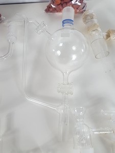Thumbnail image of Job Lot Lab Glassware Glass Condensing Apparatus, Condensers, Dropping Funnels