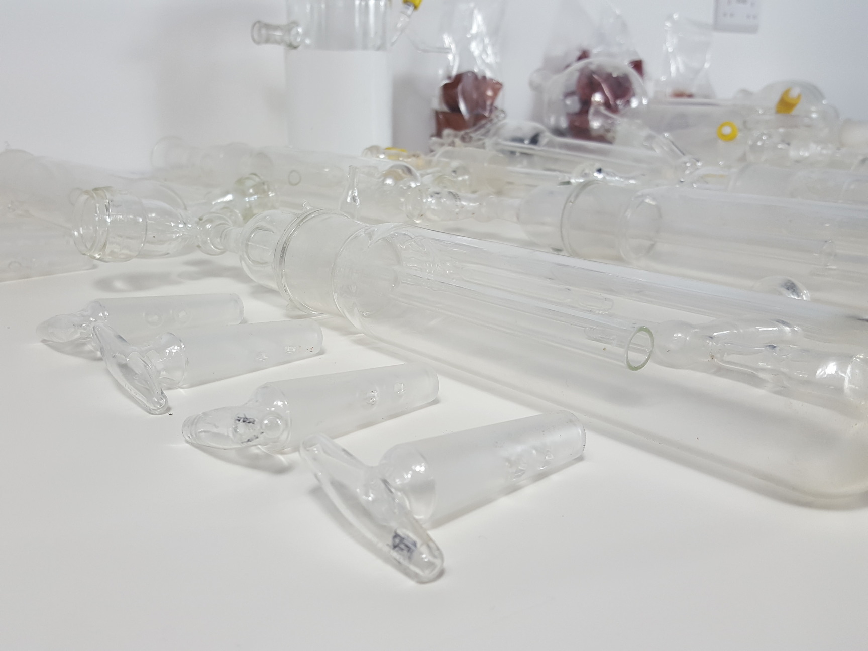 Image of Job Lot Lab Glassware Glass Condensing Apparatus, Condensers, Dropping Funnels