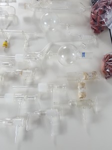 Thumbnail image of Job Lot Lab Glassware Glass Condensing Apparatus, Condensers, Dropping Funnels