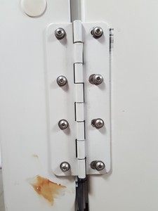 Thumbnail image of New Brunswick Scientific Innova U570 Ultra Low Temp Freezer Spares or Repairs 