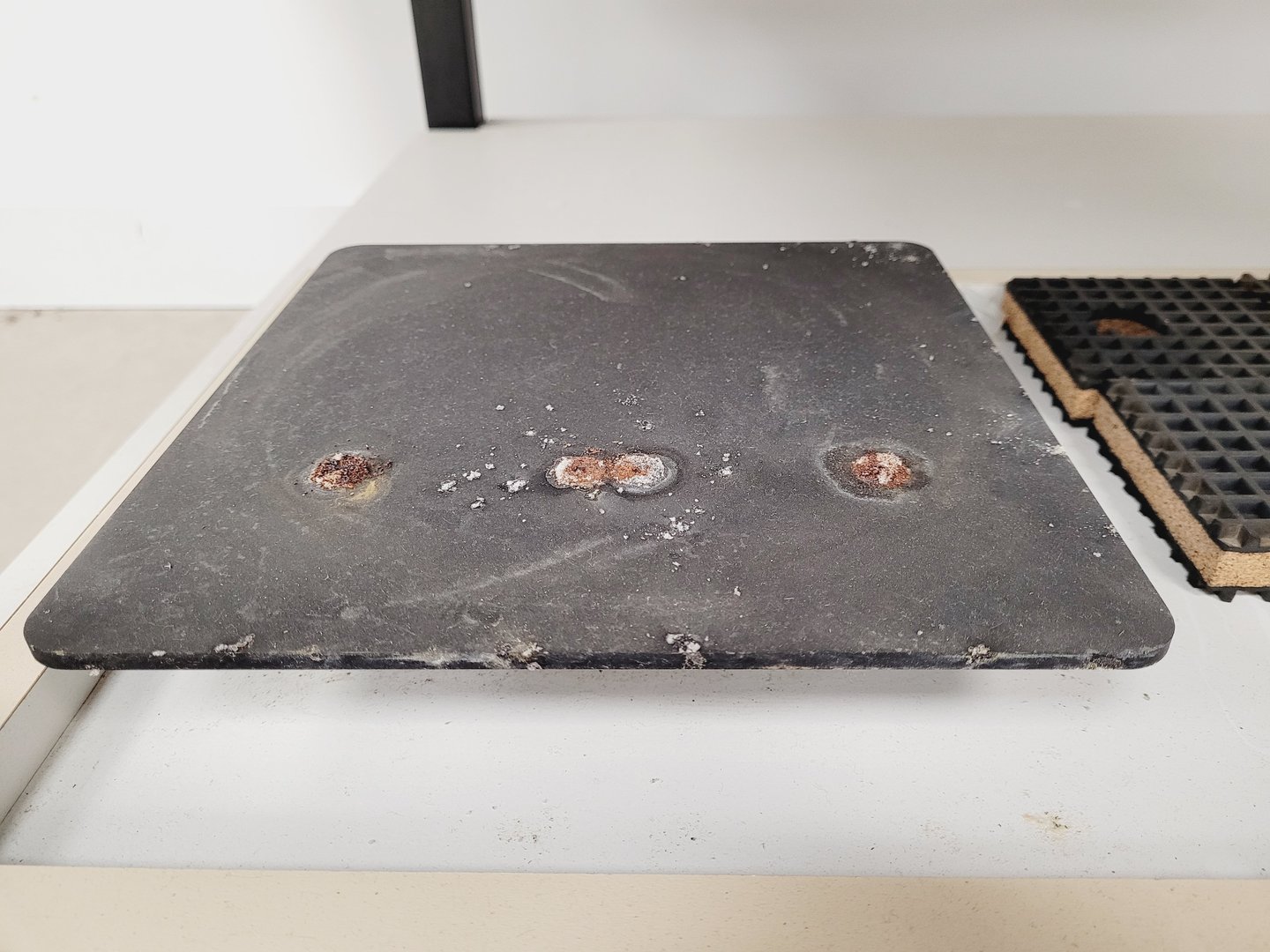 Image of Beckman/MoFlo Optical Imperial Table