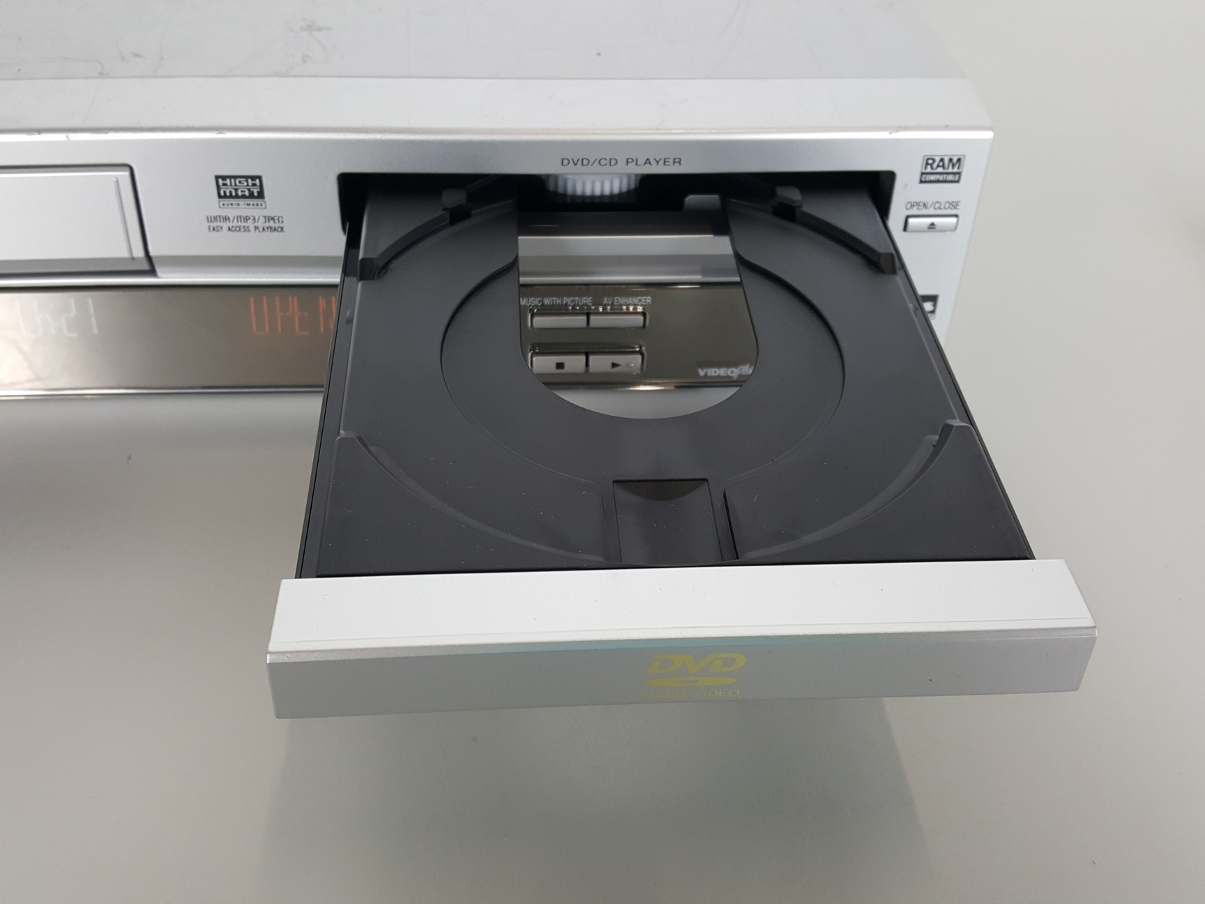 Image of Panasonic DVD/CD Player/ VHS Video Cassette Recorder Model - NV-VP31