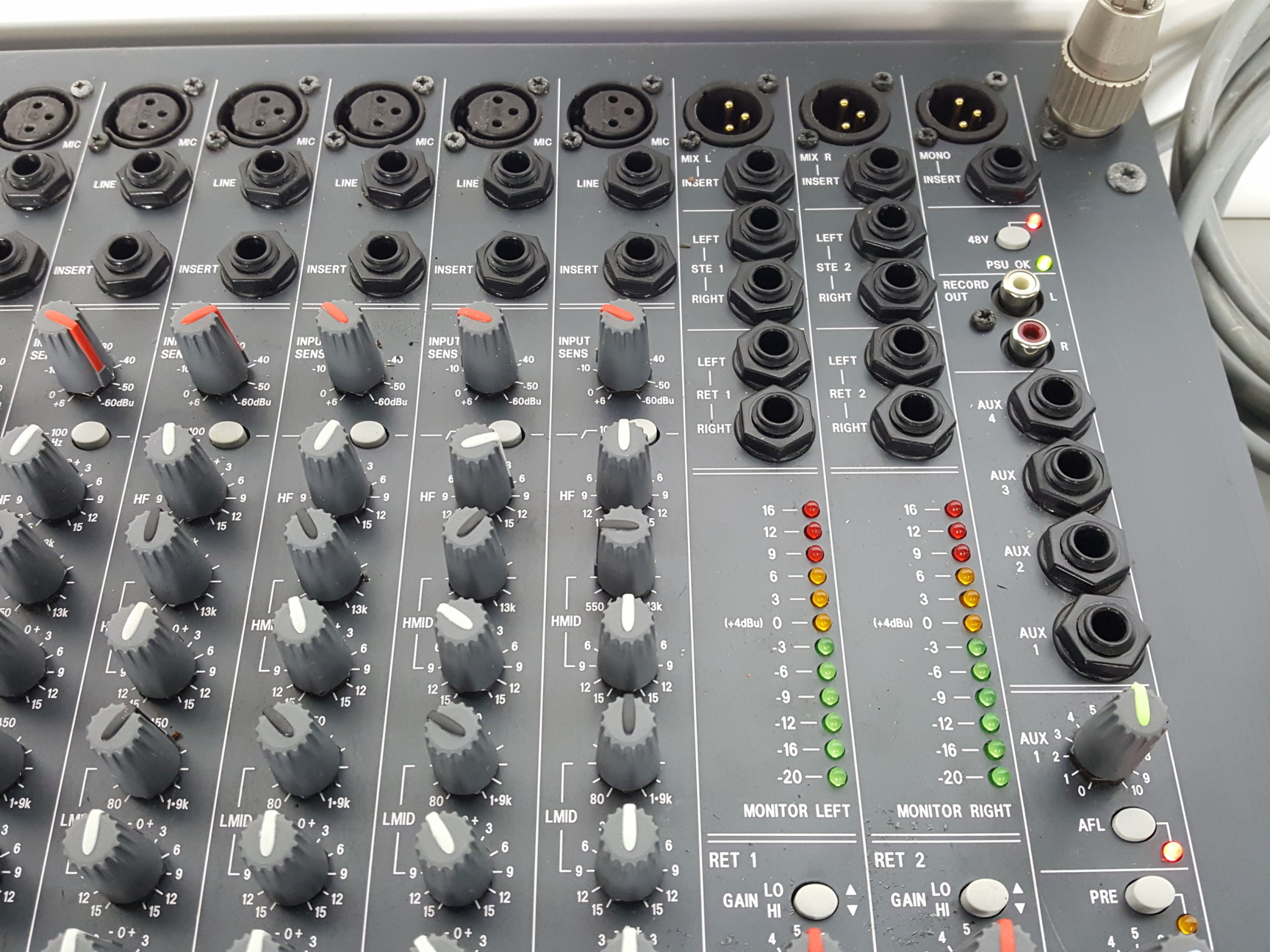 Image of Soundcraft Spirit Live 3-2 Analog Audio Mixer with Power Supply