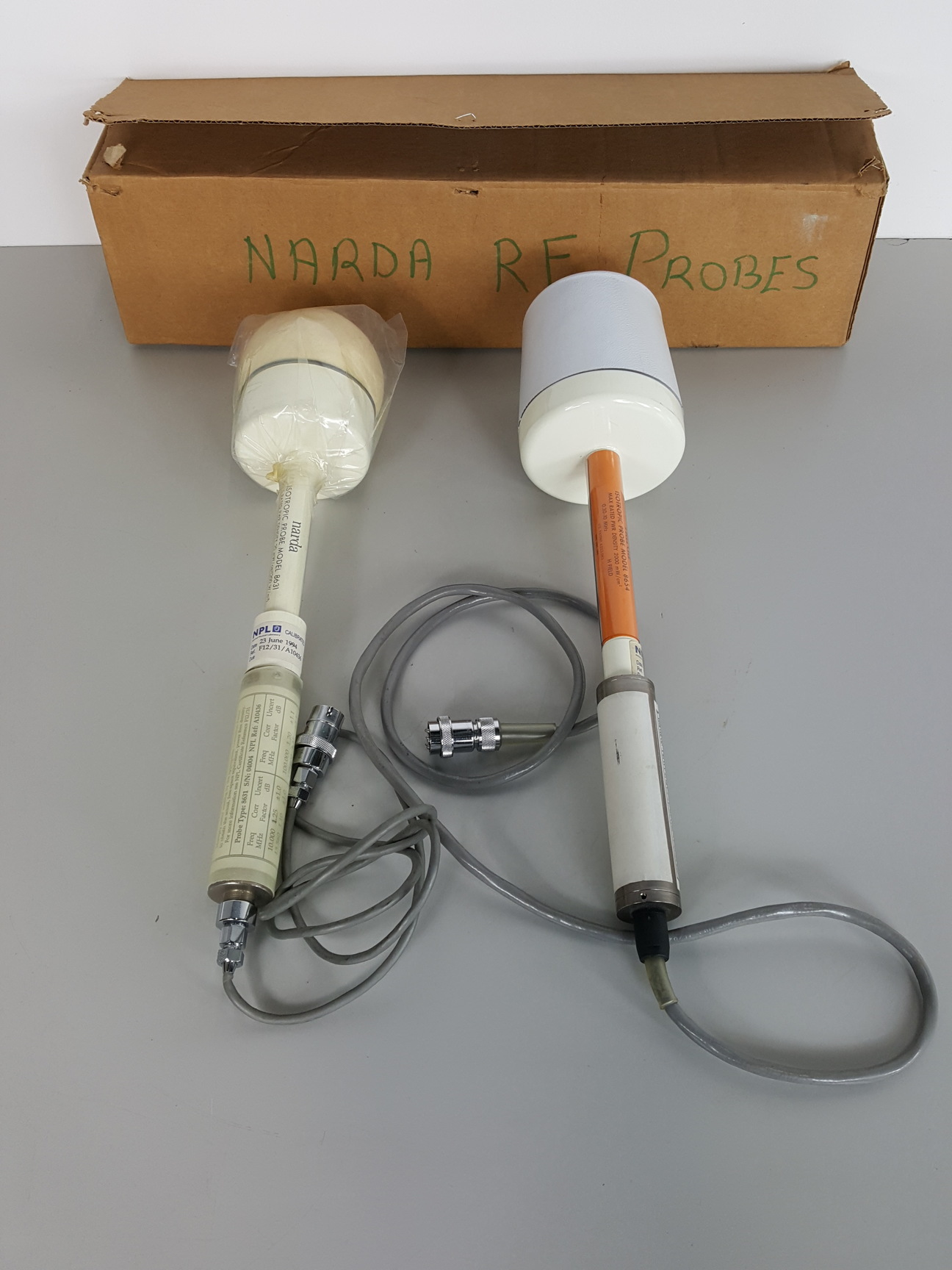 Image of 2 x Narda Isotropic RF Probes Model 8631 & 8654 200 & 2000 mW/cm2 Lab