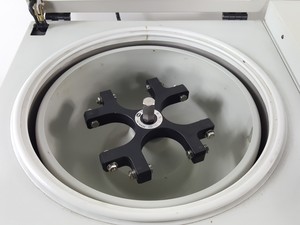 Thumbnail image of MSE Sanyo Harrier 18/80 Refrigerated Centrifuge With MSE 43124-141 6000rpm Rotor