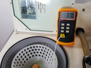 Thumbnail image of Savant Environmental SpeedVac Concentrator Centrifuge AES 1000  RHI20-II Lab