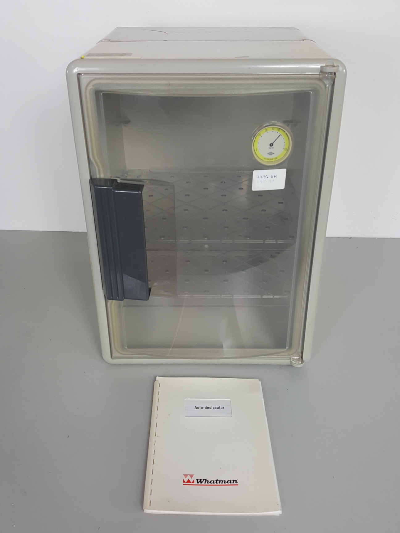 Sanplatec DBOX Desiccation Autotype Desiccator w/ Hygrometer