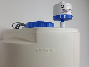 Thumbnail image of Millipore Elix 3 Water Purification System & Millipore 30L Tank Lab