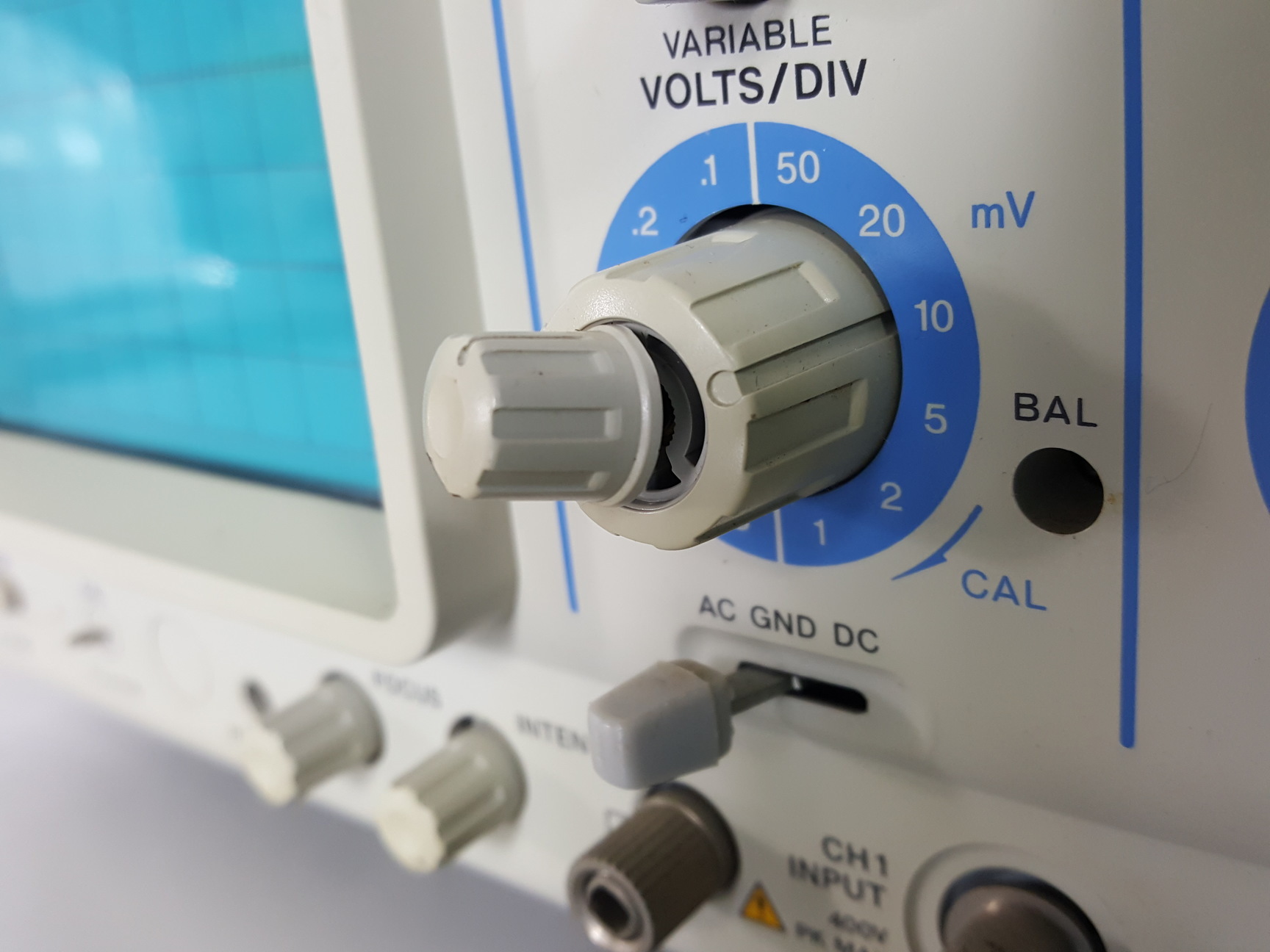 Image of Kenwood 20MHz Oscilloscope Model - CS-4125A Lab