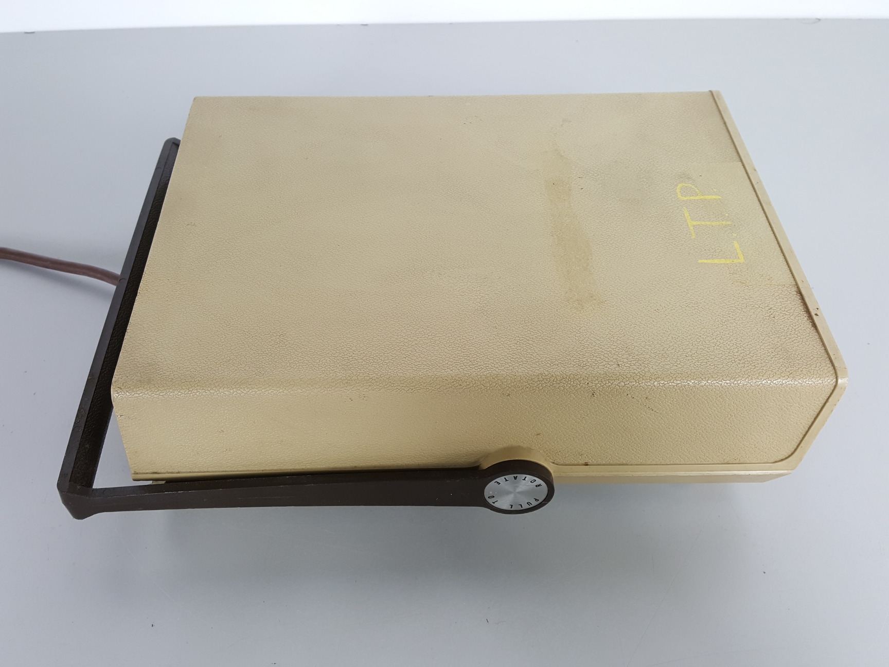 Image of Keithley Model 480 Picoammeter Voltage Source Lab