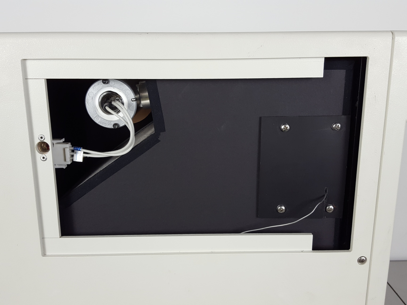 Image of Gynkotek Dionex UVD 340U UV/VIS Detector P/N: 5071.0000 Lab