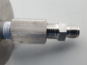 Thumbnail image of HiP High Pressure Equipment Piston Screw Pump Model 87-6-5 5000psi 60cc Lab