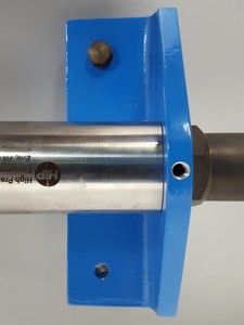 Thumbnail image of HiP High Pressure Equipment Piston Screw Pump Model 87-6-5 5000psi 60cc Lab