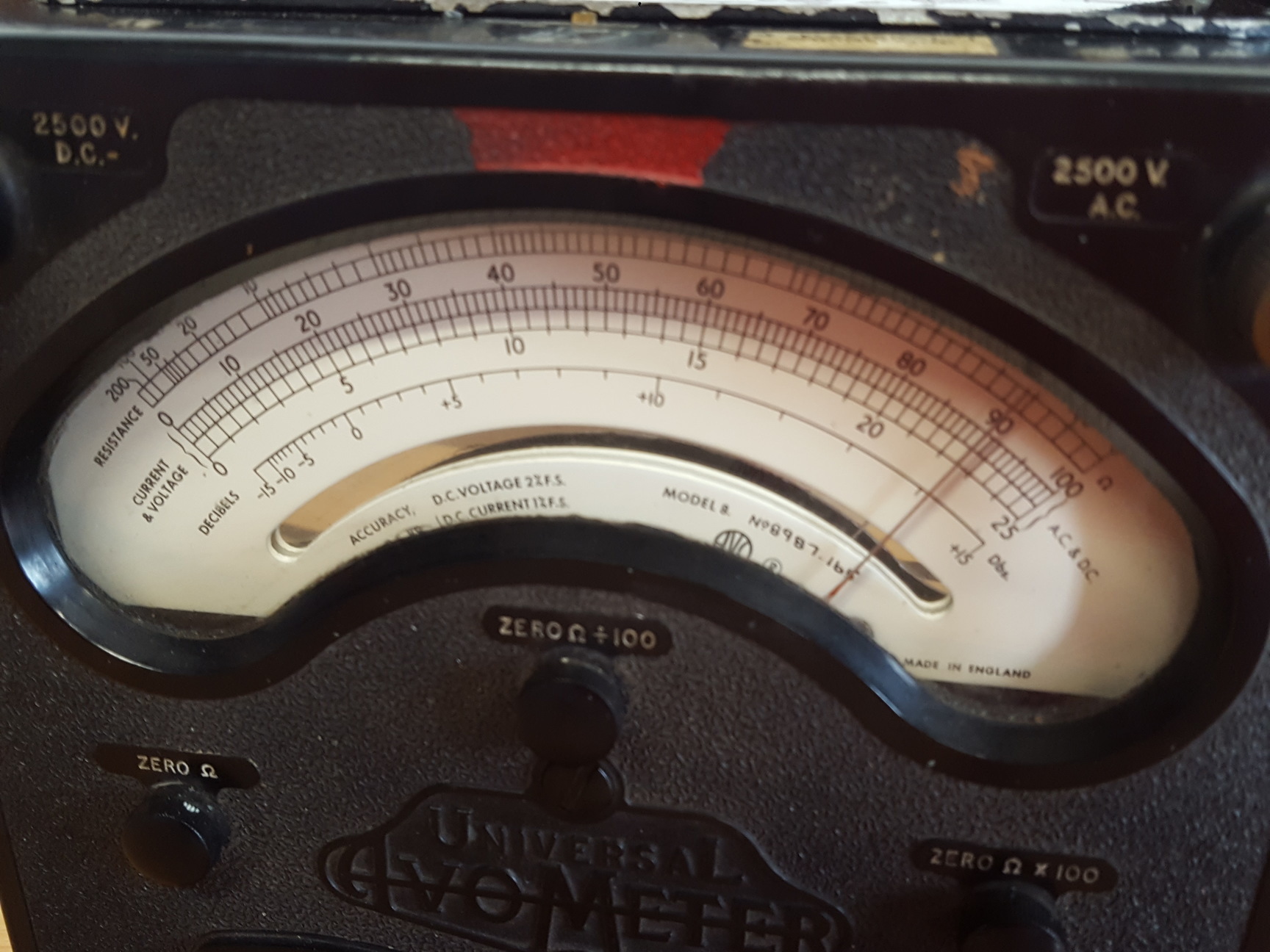 Image of AVO Universal Avometer Multimeter Model 8 MK. III 3 2500V AC/DC Voltmeter Lab