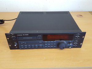 Thumbnail image of TASCAM DA-45HR 24-bit High Resolution DAT Recorder Spares or Repair