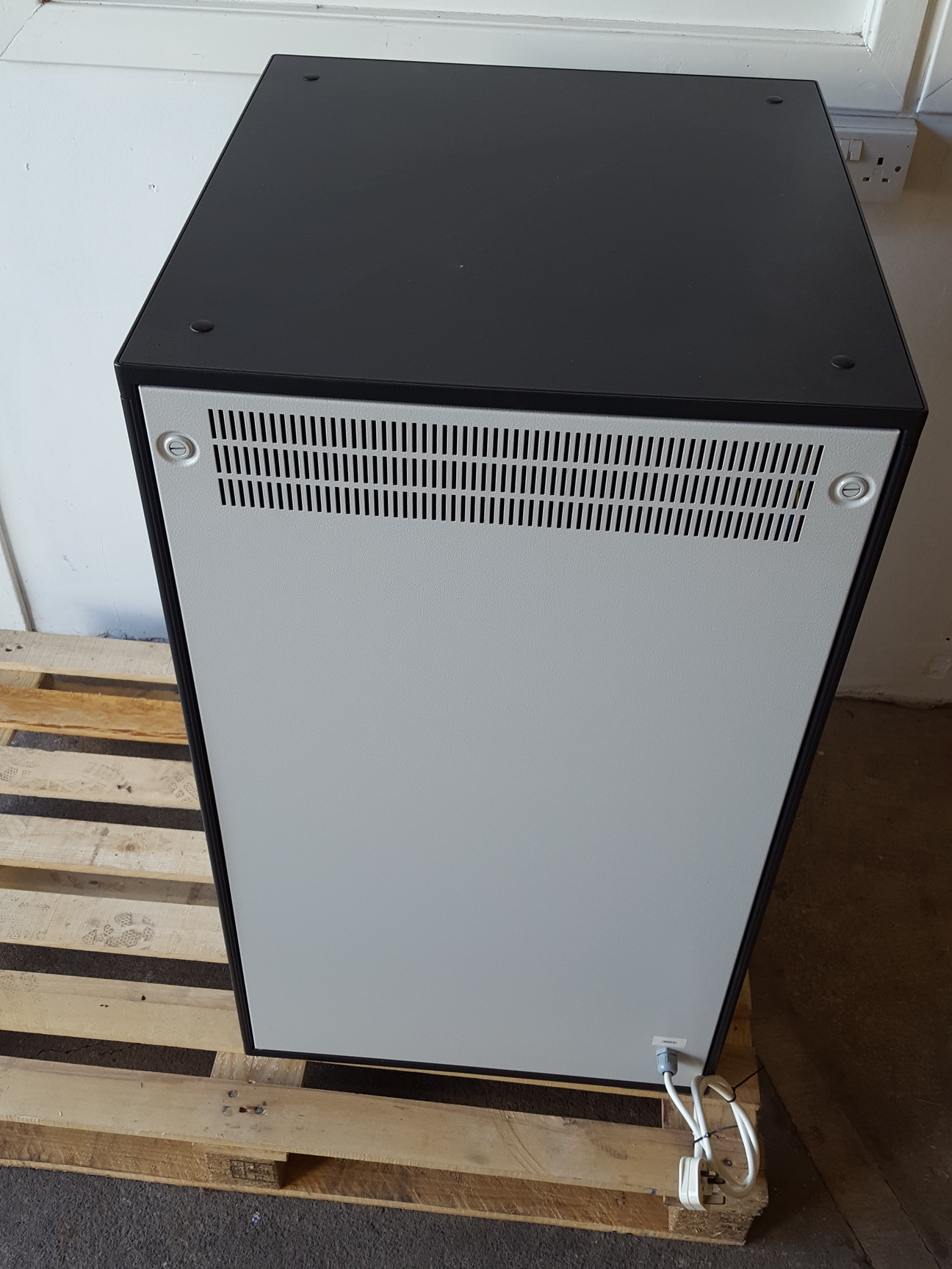 Image of TDK-LAMBDA GN3300W Studio/Lab Power Hub 240V Variable DC Control