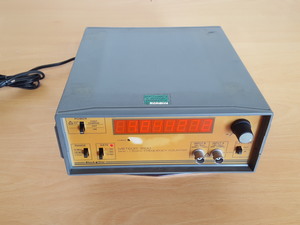 Thumbnail image of Black Star Meteor 1500 Frequency Counter (5Hz-1500MHz) Lab