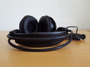 Thumbnail image of 5 x Headphones & 6 x Podcasting Microphones - Alesis, Unitone, Wesco, AMO1 