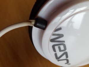 Thumbnail image of 5 x Headphones & 6 x Podcasting Microphones - Alesis, Unitone, Wesco, AMO1 