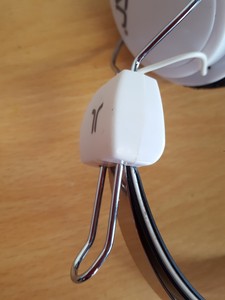 Thumbnail image of 5 x Headphones & 6 x Podcasting Microphones - Alesis, Unitone, Wesco, AMO1 