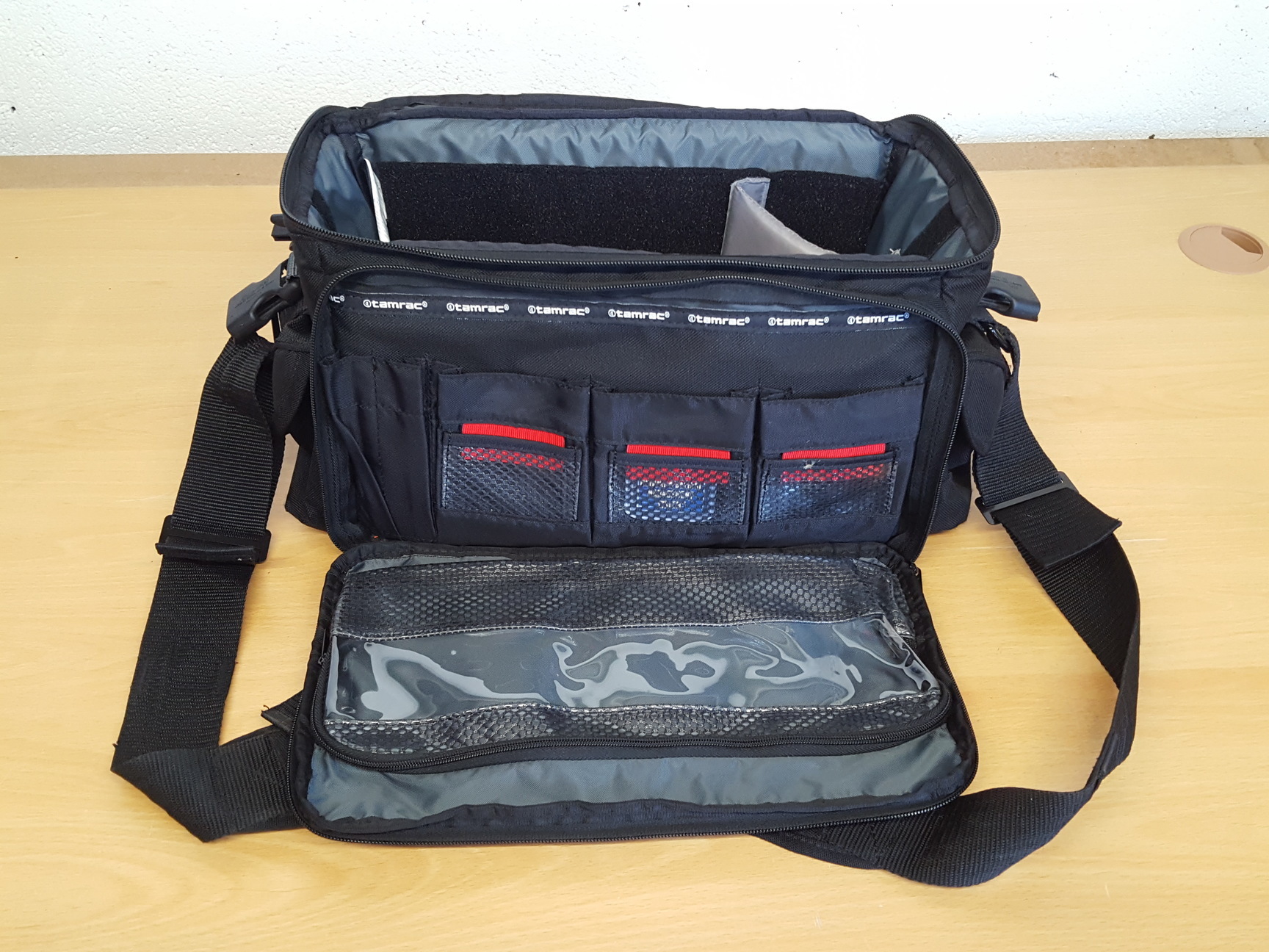 Image of Tamrac Pro 8 Camera Gadget Bag
