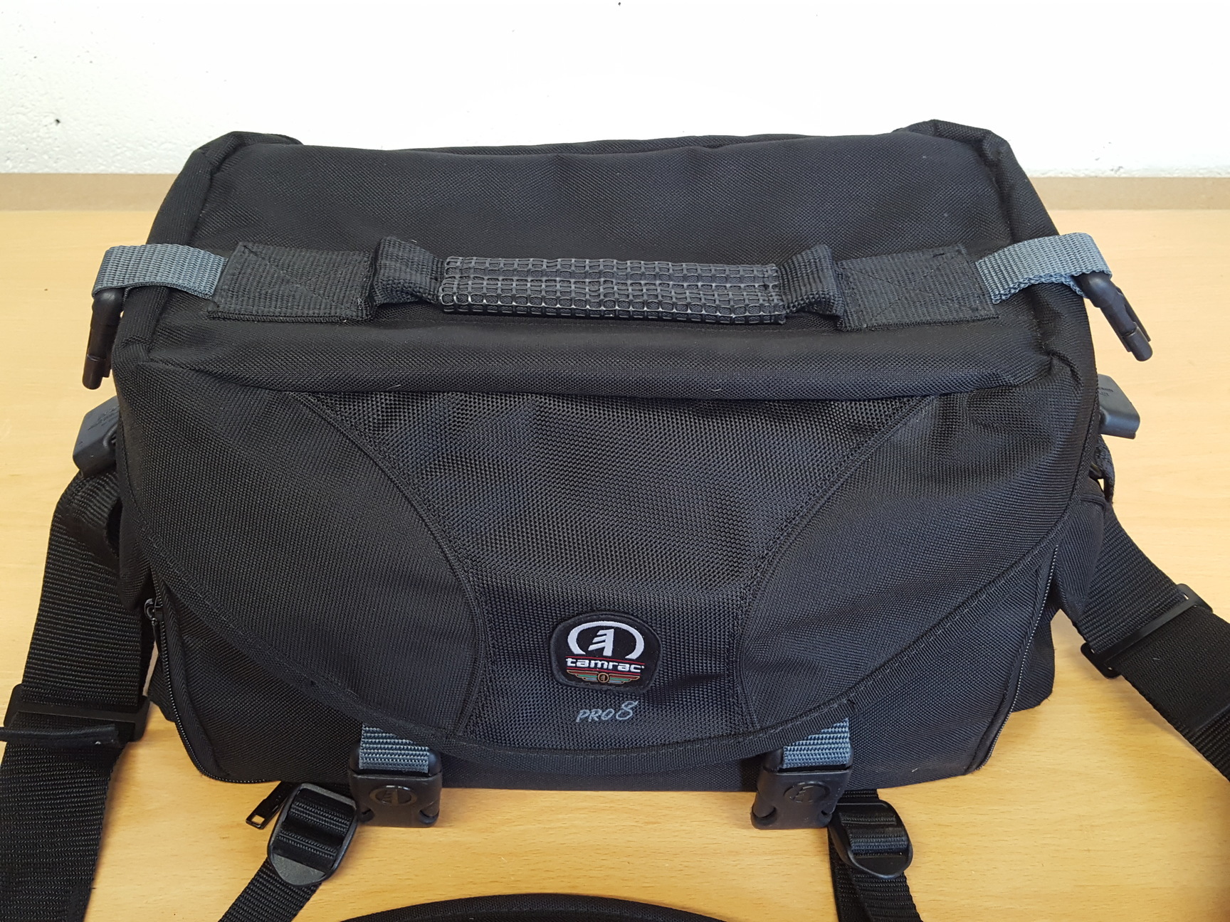 Image of Tamrac Pro 8 Camera Gadget Bag