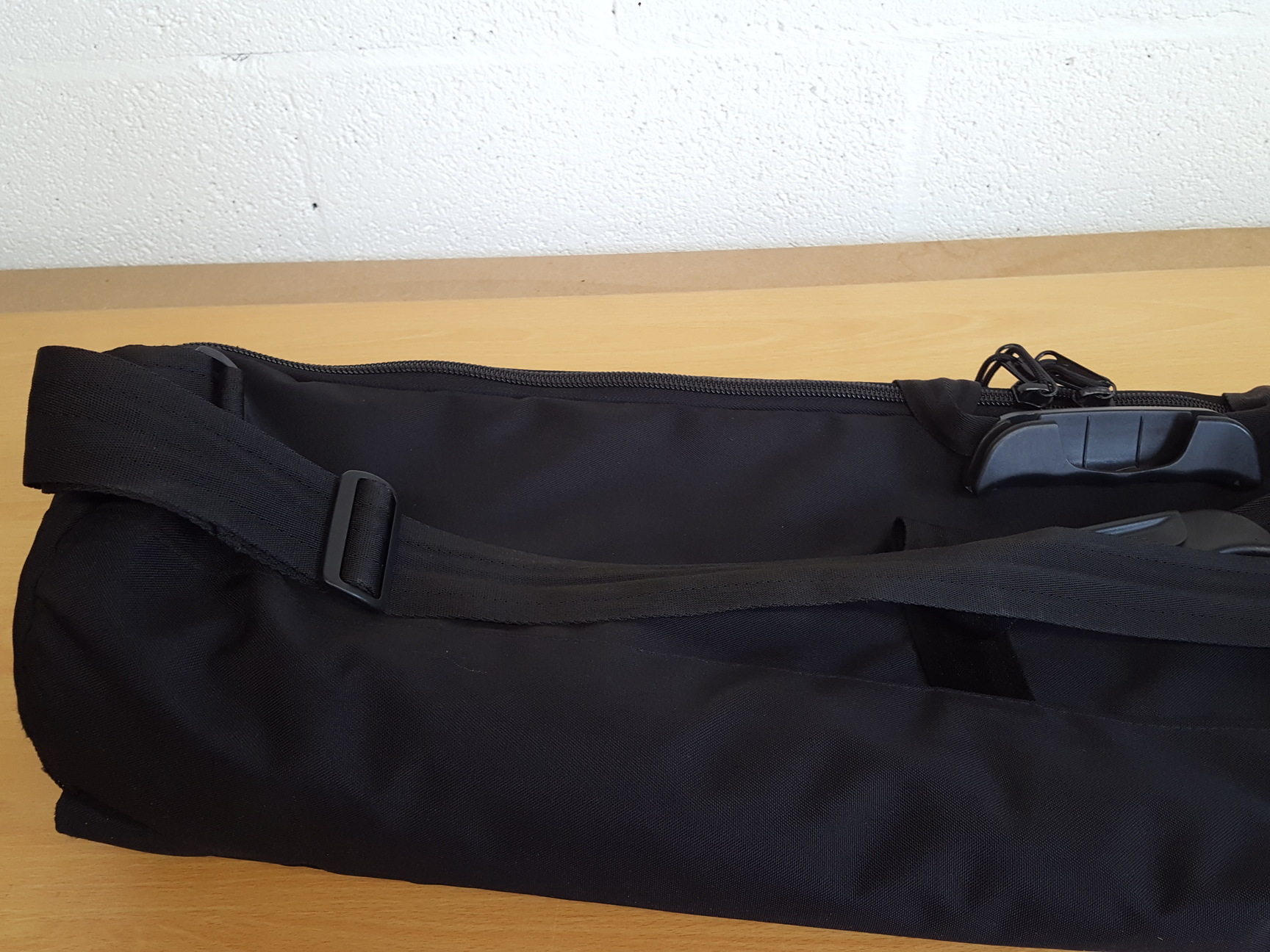 Image of Protouch Vinten Model U005-190B Tripod Carry Case for Pro-6HDV Tripod Systems