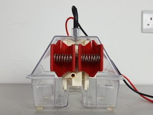 Thumbnail image of Hoefer Mighty Small II Mini Vertical Electrophoresis Systems Lab