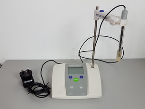Thumbnail image of Mettler Toledo FiveEasy FE20 Benchtop PH Meter Lab