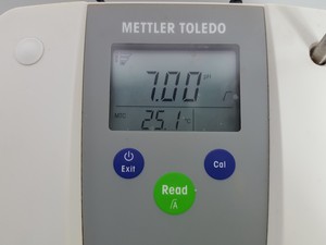 Thumbnail image of Mettler Toledo FiveEasy FE20 Benchtop PH Meter Lab