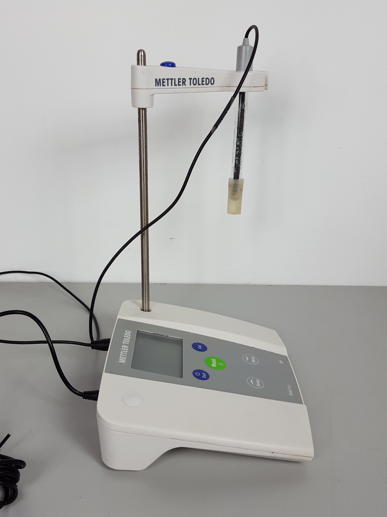 Image of Mettler Toledo FiveEasy FE20 Benchtop PH Meter Lab