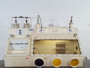 Thumbnail image of Alvic Scientific Containment System Glovebox Gas Purge Lab + Vacuum Pumps