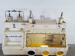 Thumbnail image of Alvic Scientific Containment System Glovebox Gas Purge Lab + Vacuum Pumps
