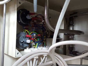 Thumbnail image of Alvic Scientific Containment System Glovebox Gas Purge Lab + Vacuum Pumps