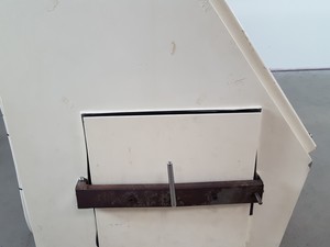 Thumbnail image of Alvic Scientific Containment System Glovebox Gas Purge Lab + Vacuum Pumps