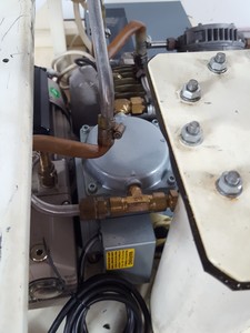 Thumbnail image of Alvic Scientific Containment System Glovebox Gas Purge Lab + Vacuum Pumps