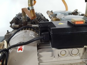 Thumbnail image of Alvic Scientific Containment System Glovebox Gas Purge Lab + Vacuum Pumps