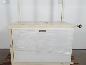 Thumbnail image of Alvic Scientific Containment System Glovebox Gas Purge Lab + Vacuum Pumps