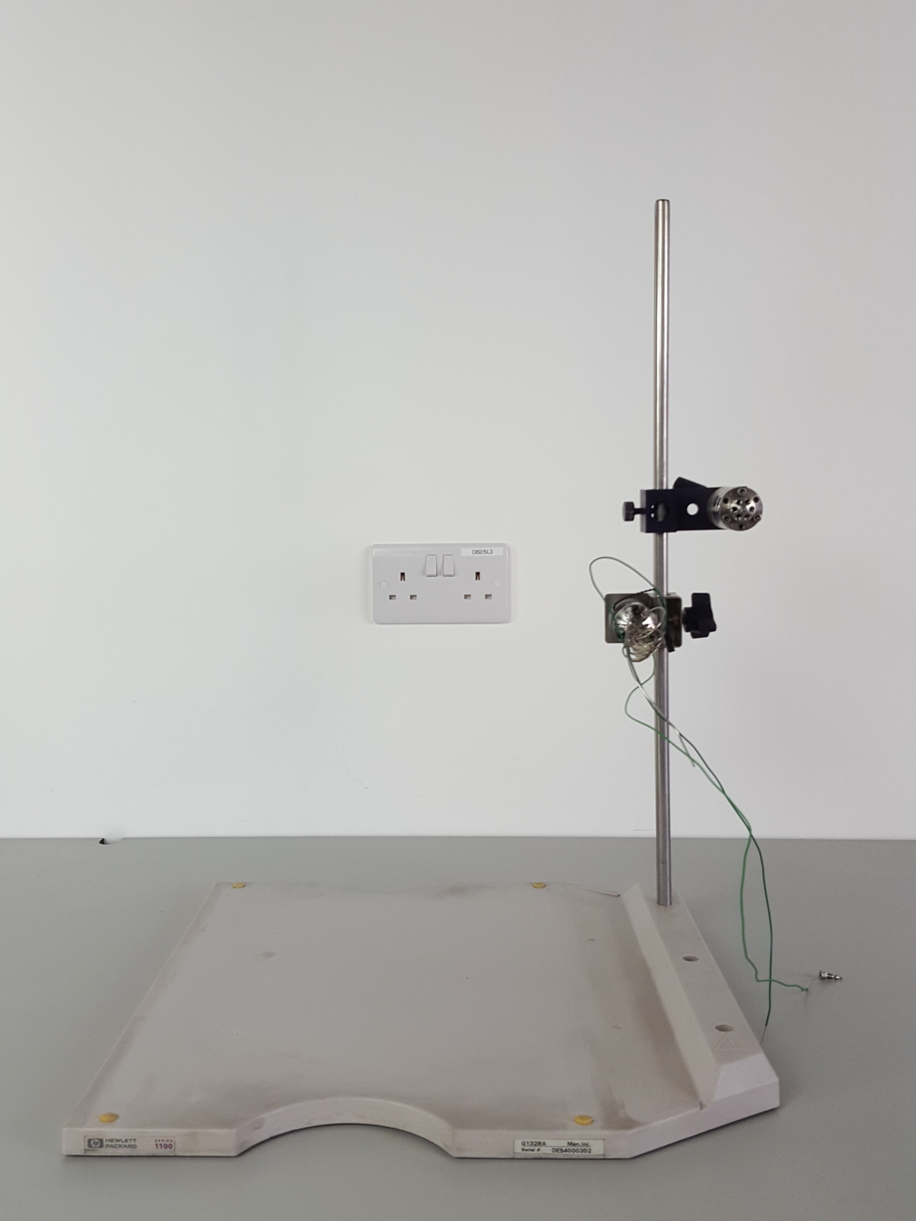 Image of Hewlett Packard 1100 Series HPLC System G1314A G1316A G1312A G1328A, Chemstation