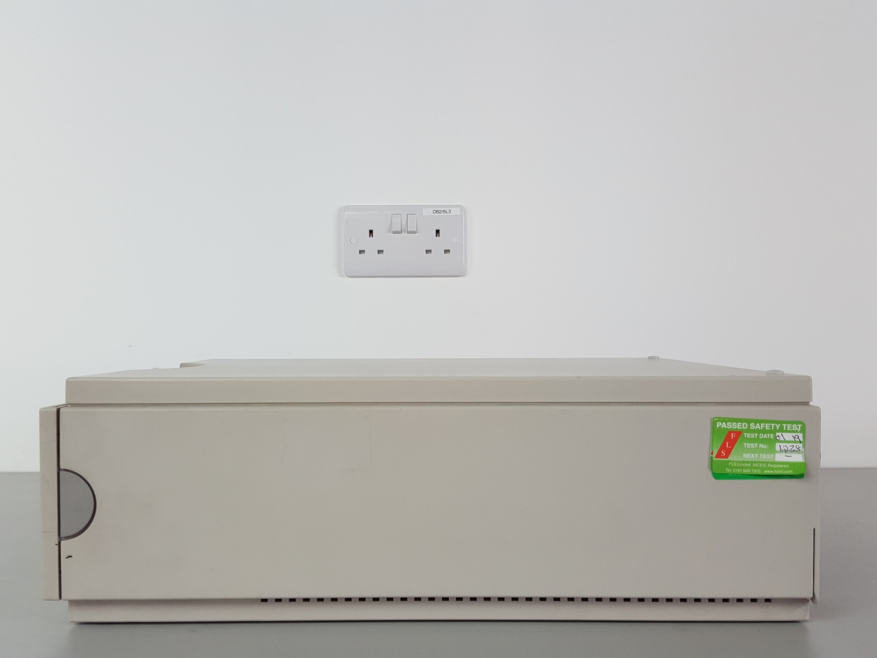 Image of Hewlett Packard 1100 Series HPLC System G1314A G1316A G1312A G1328A, Chemstation