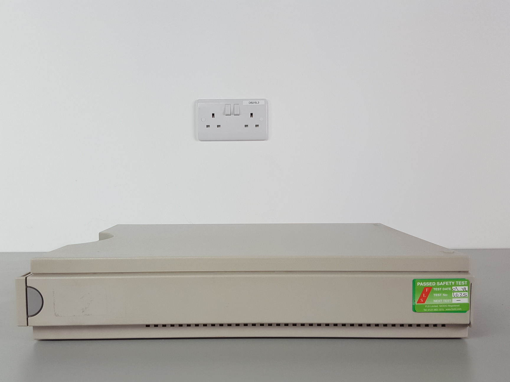 Image of Hewlett Packard 1100 Series HPLC System G1314A G1316A G1312A G1328A, Chemstation