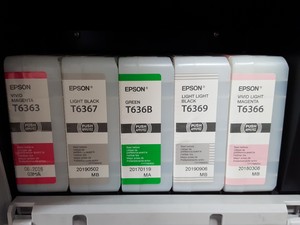 Thumbnail image of Epson Stylus Pro 9900 K162A Large Format 44" Photo Printer UltraChrome HDR