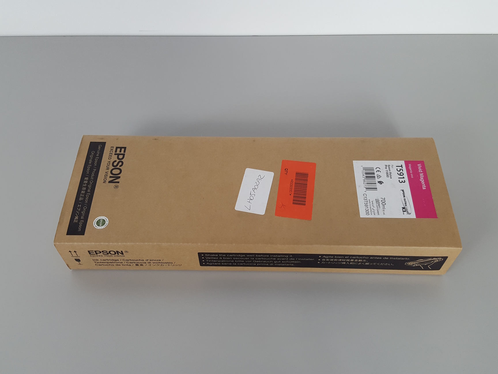Image of Epson T5913 Vivid Magenta Toner Cartridge for Epson Stylus Pro 11880 Printer Ink
